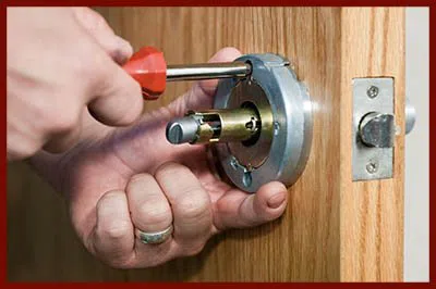 Locksmith Lock Store Pittsburgh, PA 412-387-9470 - 10-residential-lockouts